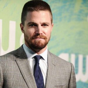 Stephen Amell – Name, age, height, hometown, famous movies, current relationship, awards.