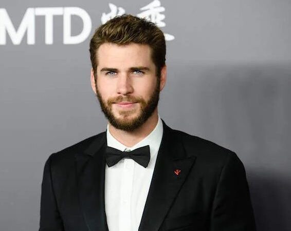 Liam Hemsworth – Name, age, height, hometown, famous movies, current relationship, awards.