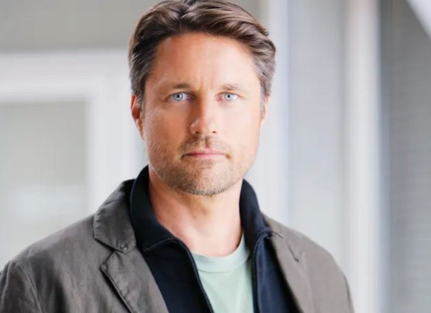 Martin Henderson – Name, age, height, hometown, famous movies, current relationship, awards.