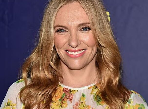 Toni Collette – Name, age, height, hometown, famous movies, current relationship, awards.