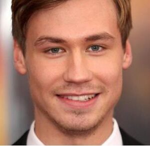 David Kross – Name, age, height, hometown, famous movies, current relationship, awards.